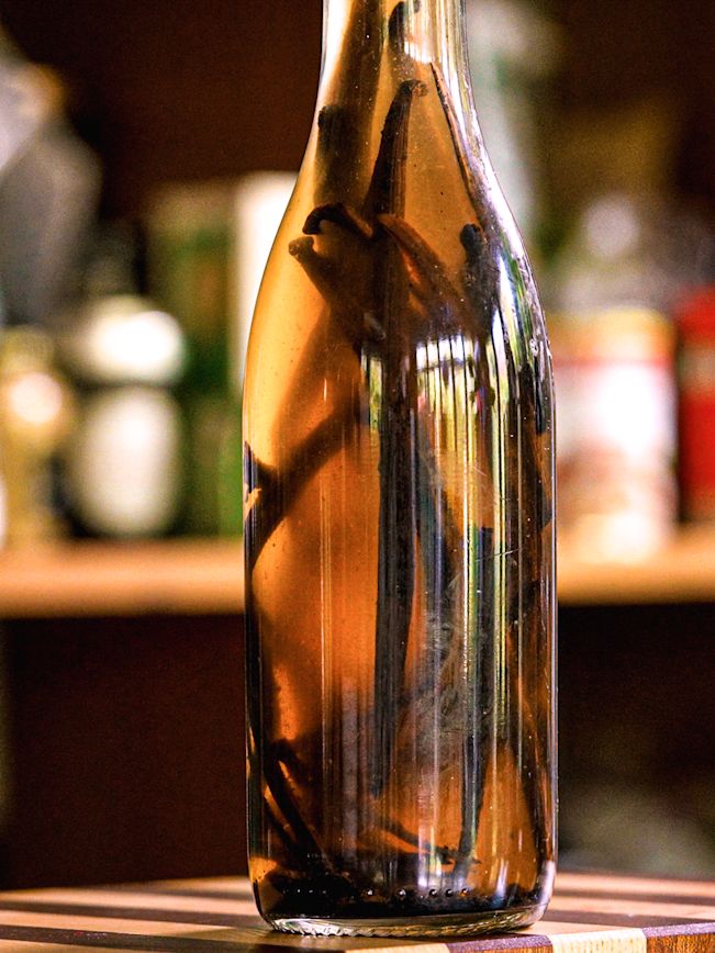 How To: Vanilleessenz ganz einfach selber machen. How To: Vanilleessenz ganz einfach selber machen.