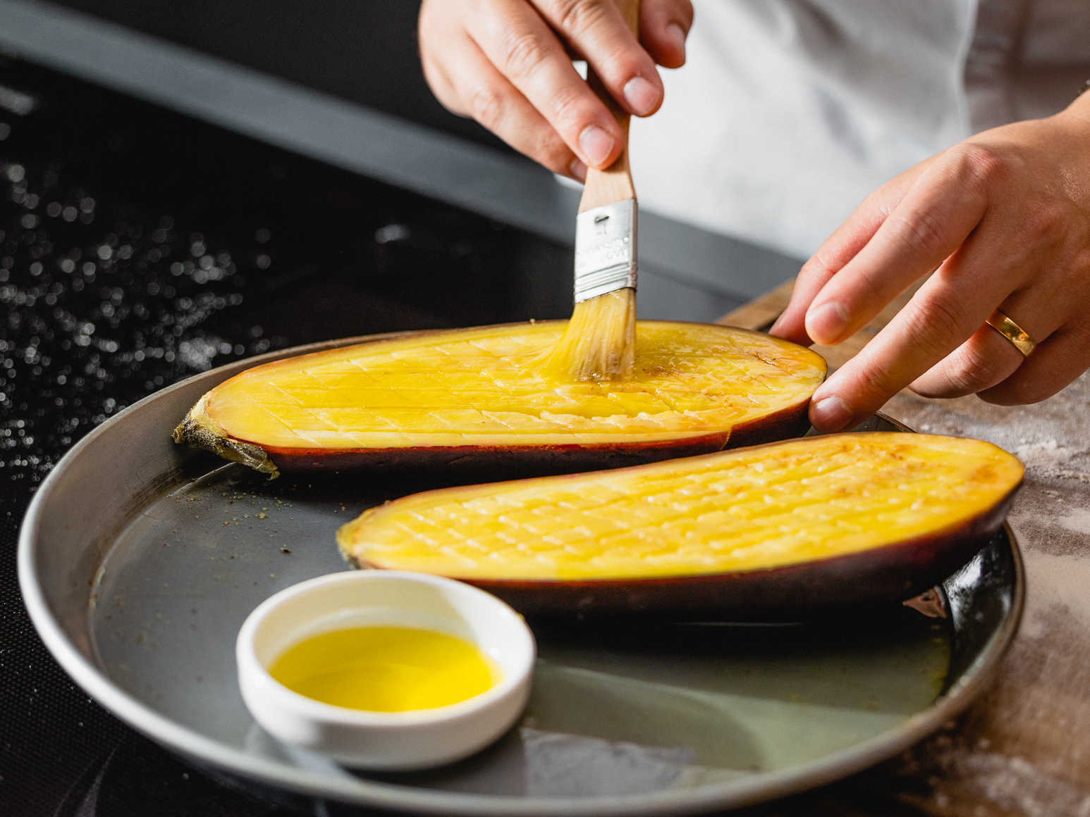 Schritt 1: Vorbereitung für Auberginen-Pesto 