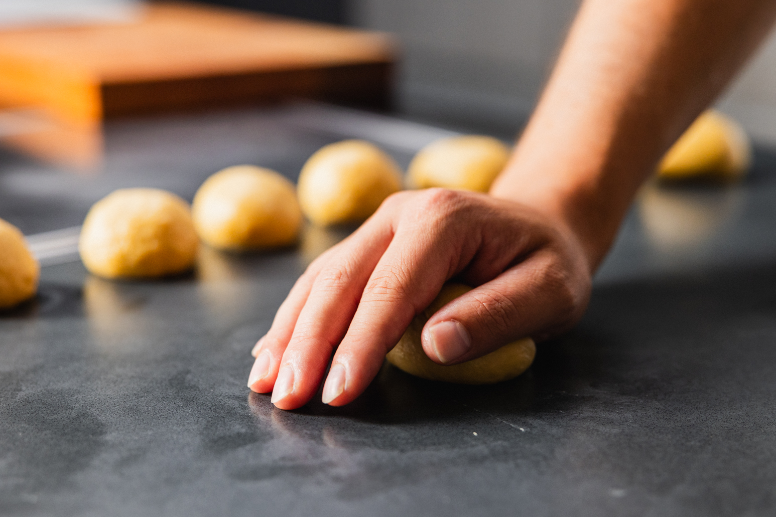 Schritt 3: Burger-Buns formen und aufgehen lassen
