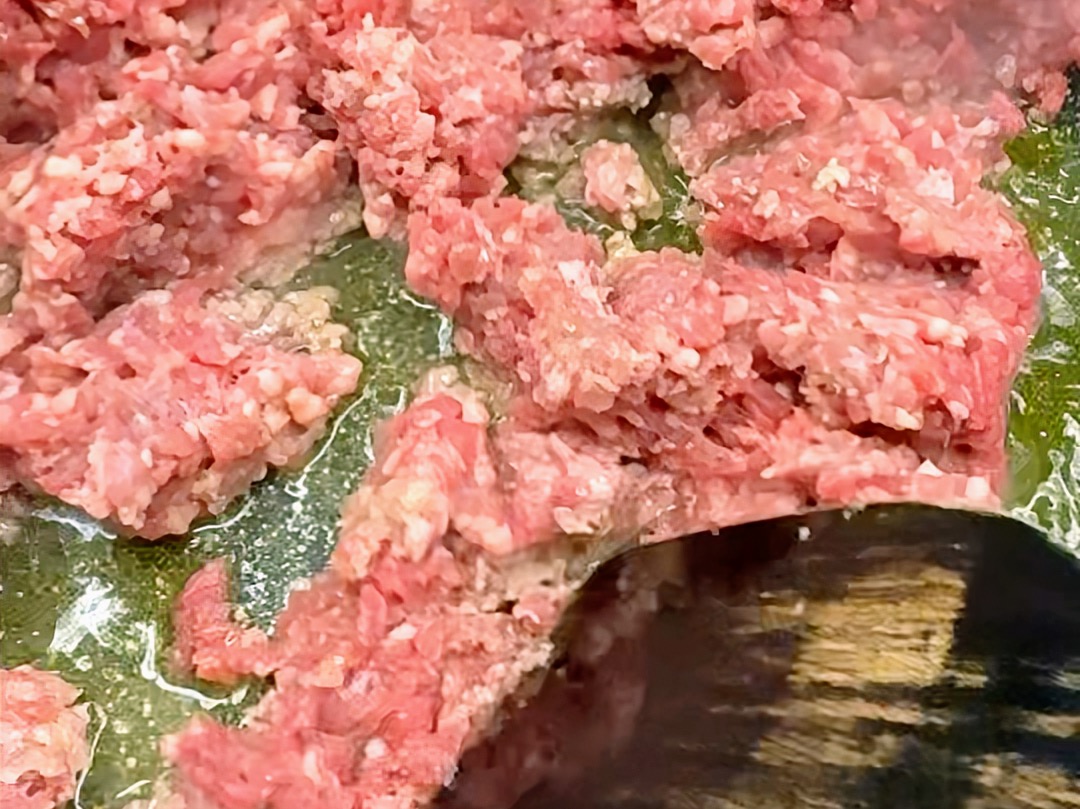 Schritt 1: Fleisch für Chili con Carne vorbereiten und anbraten