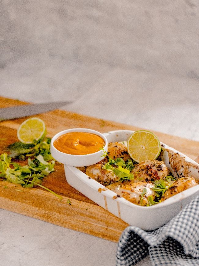 Marinierte Pouletschenkel an BBQ-Mayo Rezept Marinierte Pouletschenkel an BBQ-Mayo Rezept