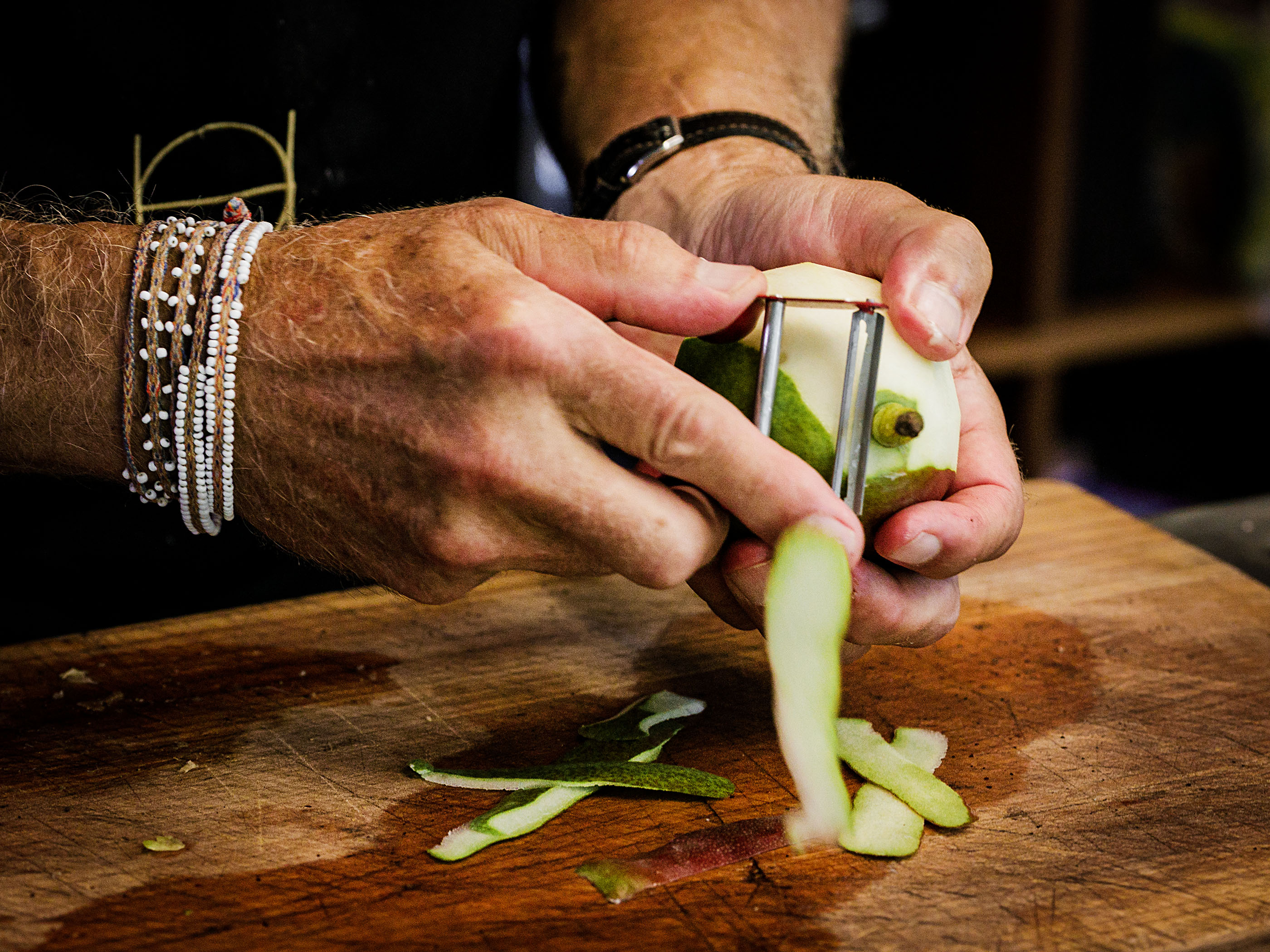 Schritt 1: Birnen schälen