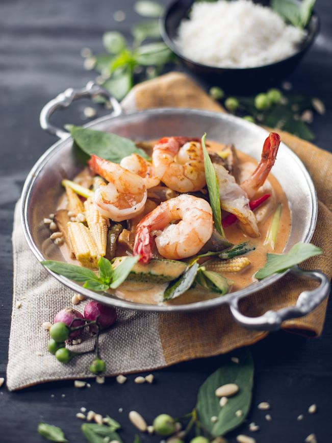 Tomatencurry mit Swiss Shrimps und Gemüse Rezept Tomatencurry mit Swiss Shrimps und Gemüse Rezept