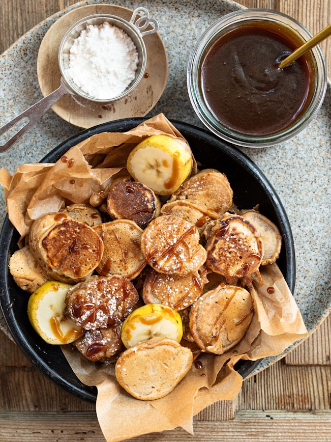 Mini Bananen Pancakes mit Karamell-Sauce Rezept Mini Bananen Pancakes mit Karamell-Sauce Rezept