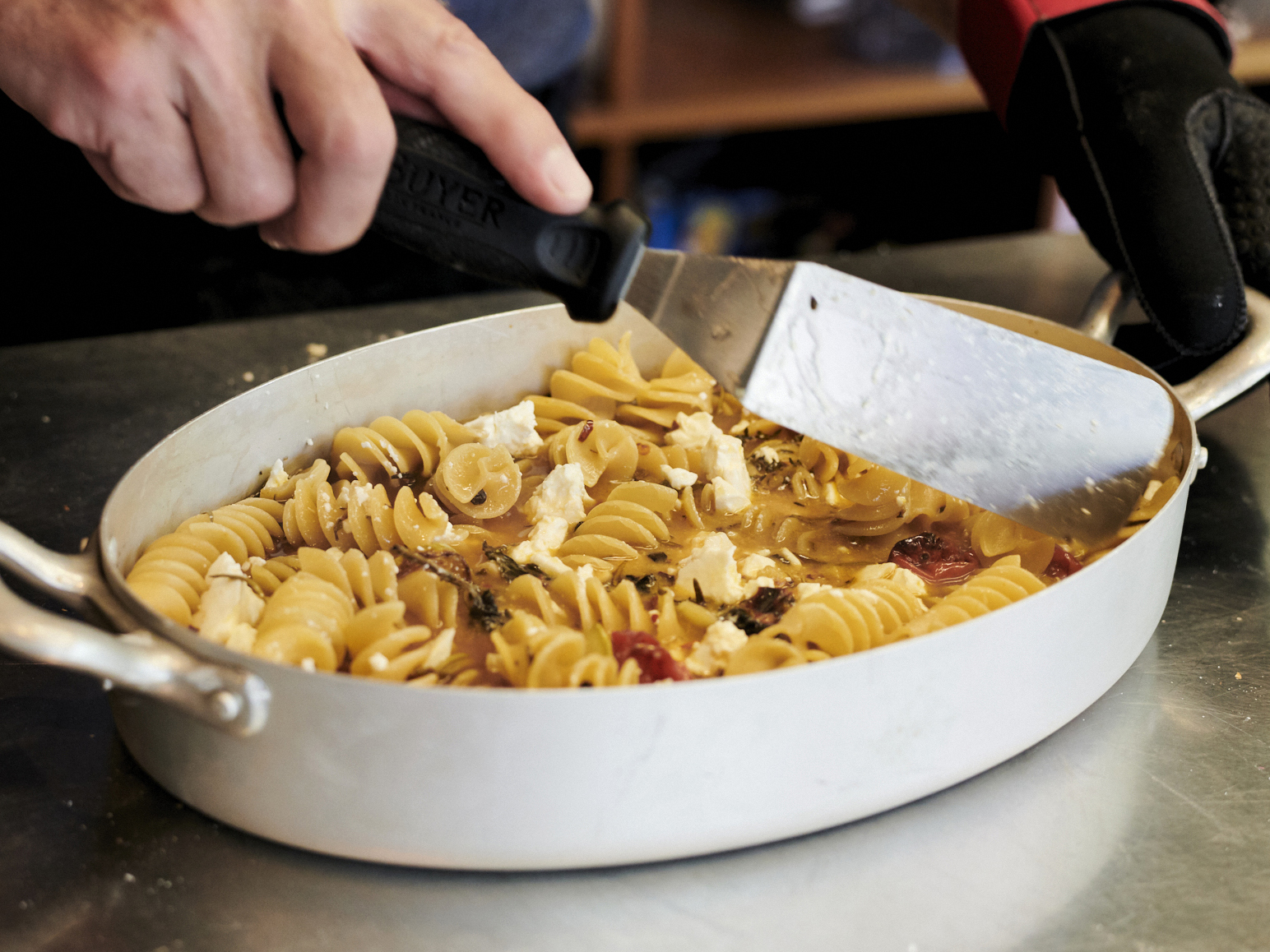 Schritt 2: Zubereitung der Feta One Pot Pasta