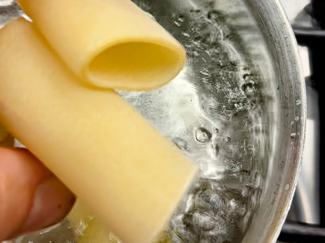 Schritt 2:  Pasta und Artischocken zubereiten