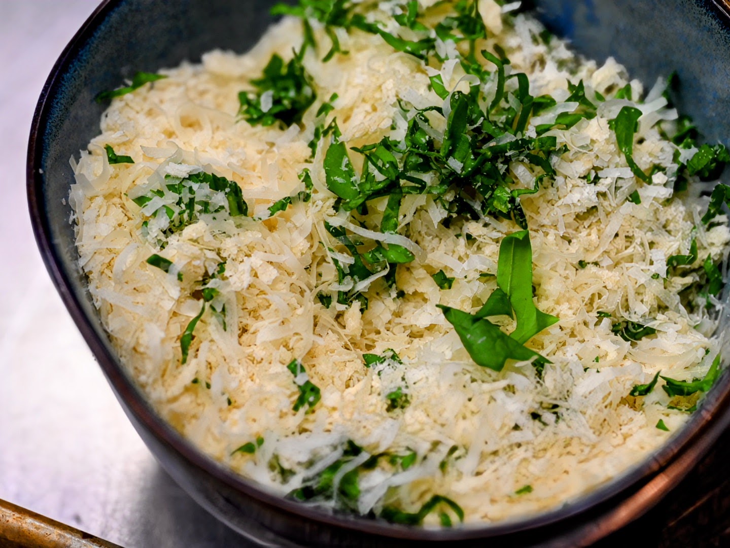 Schritt 2:Lauch mit Panko, Käse und Trüffel verfeinern