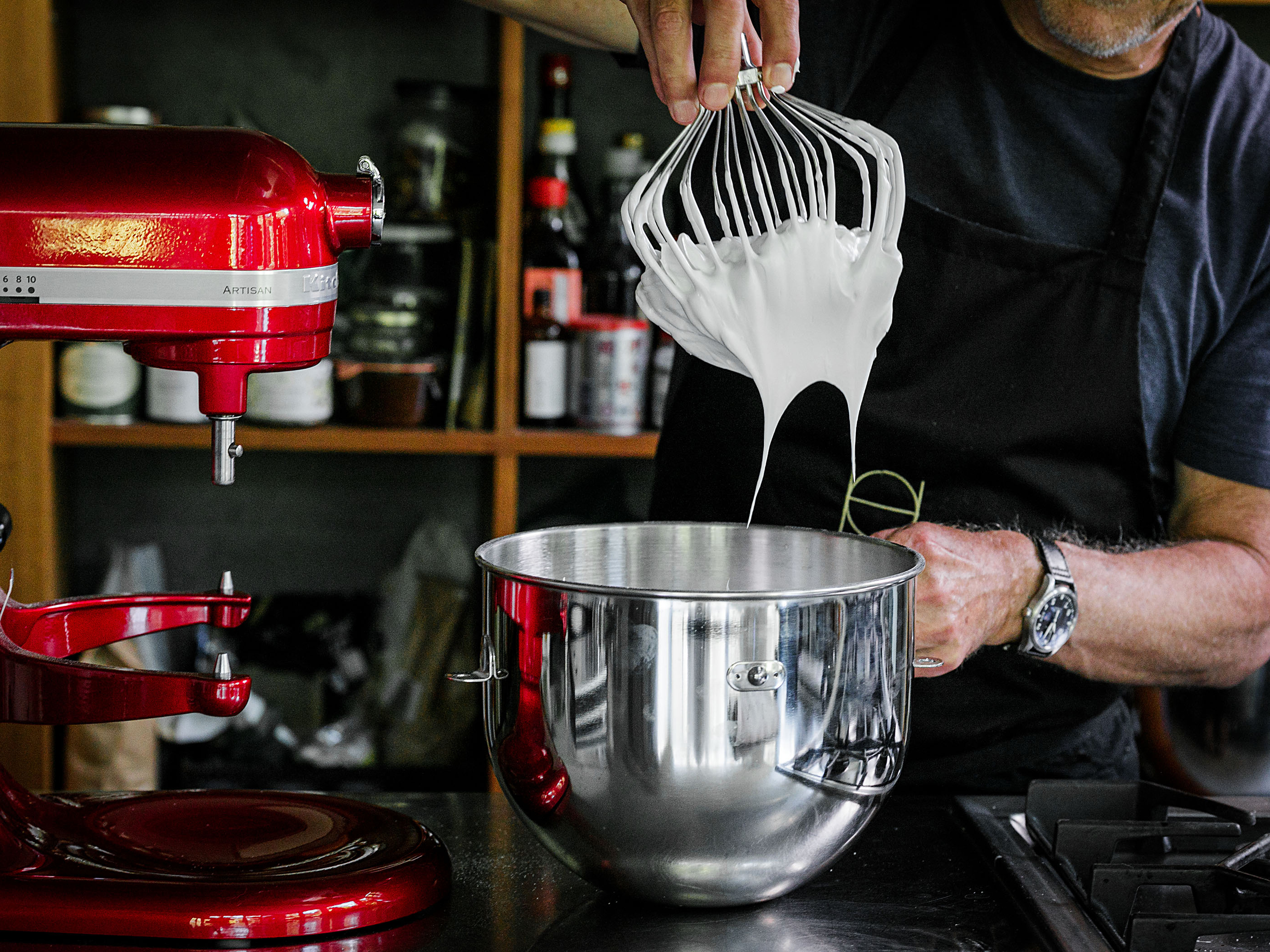 Schritt 2: Eiweiss sehr steif schlagen