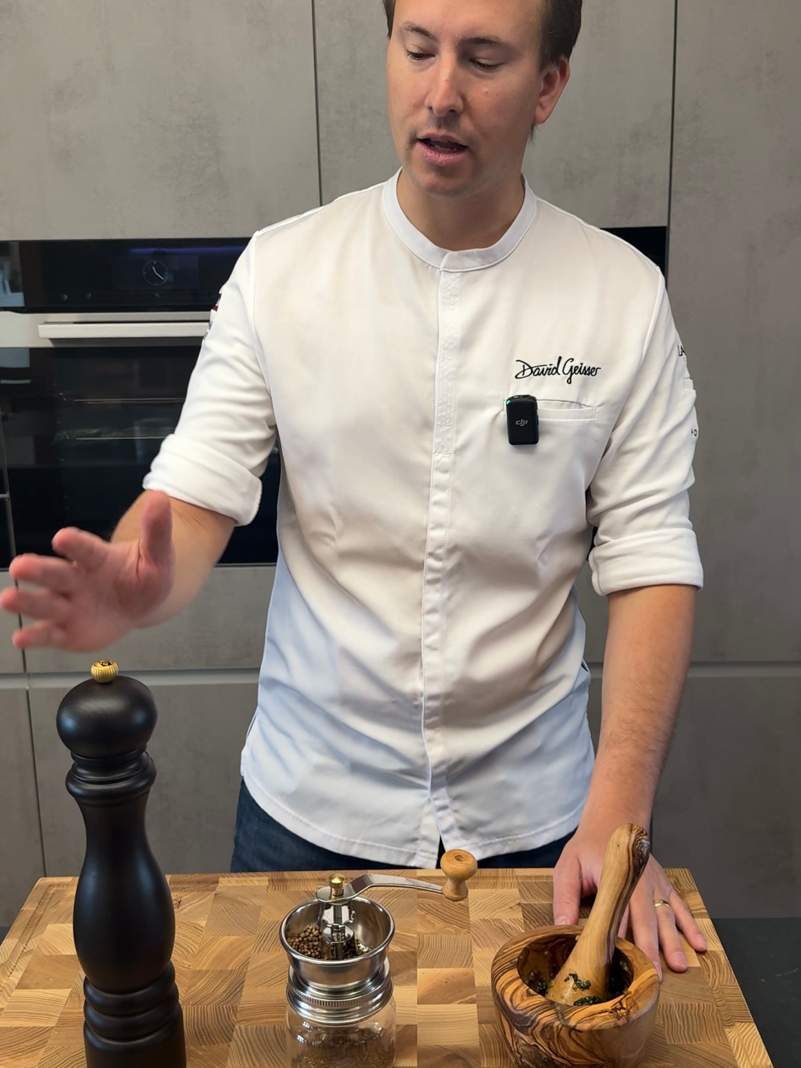 Gewürze mahlen oder mörsern