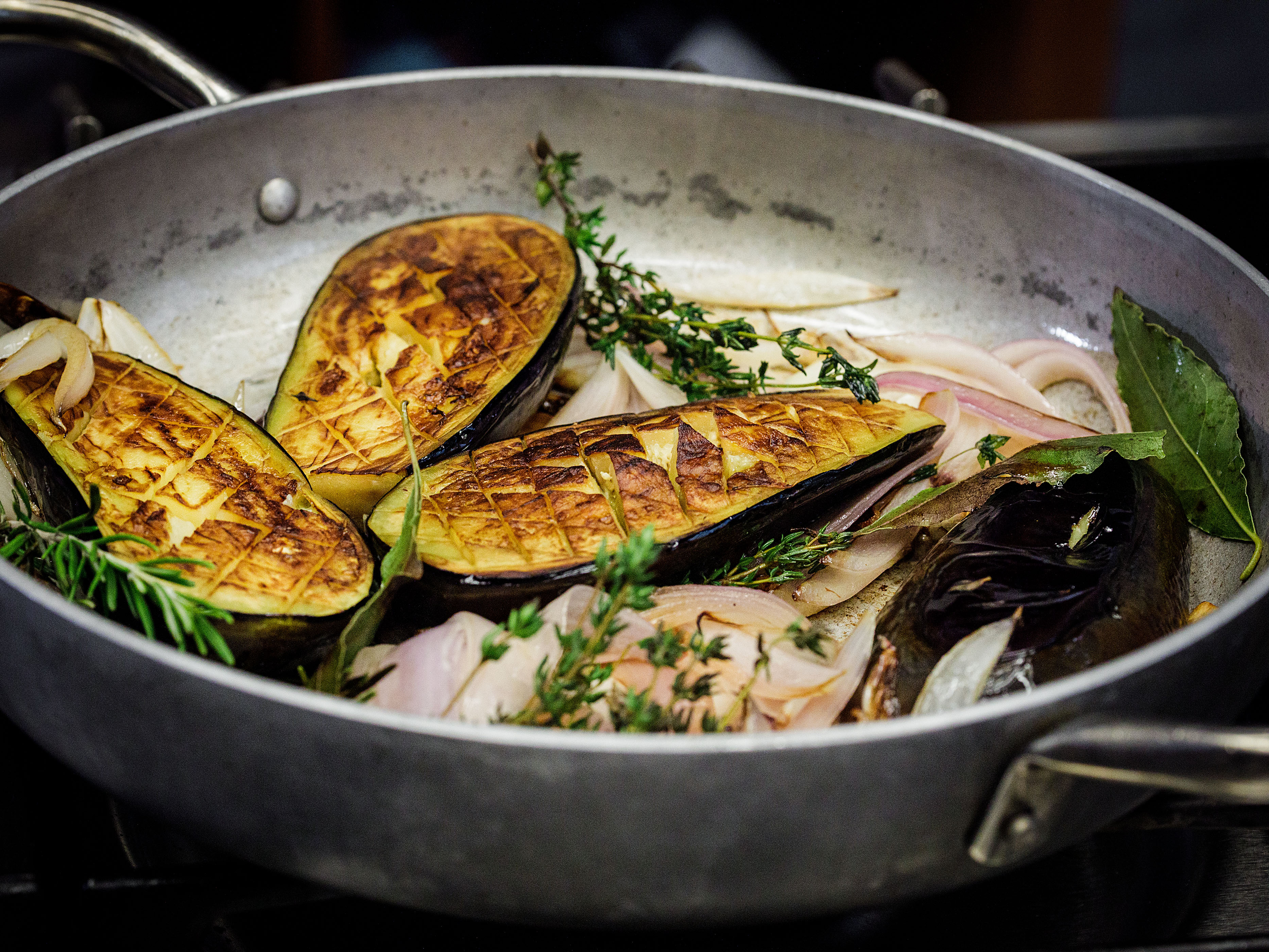 Schritt 3: Zwiebeln garen