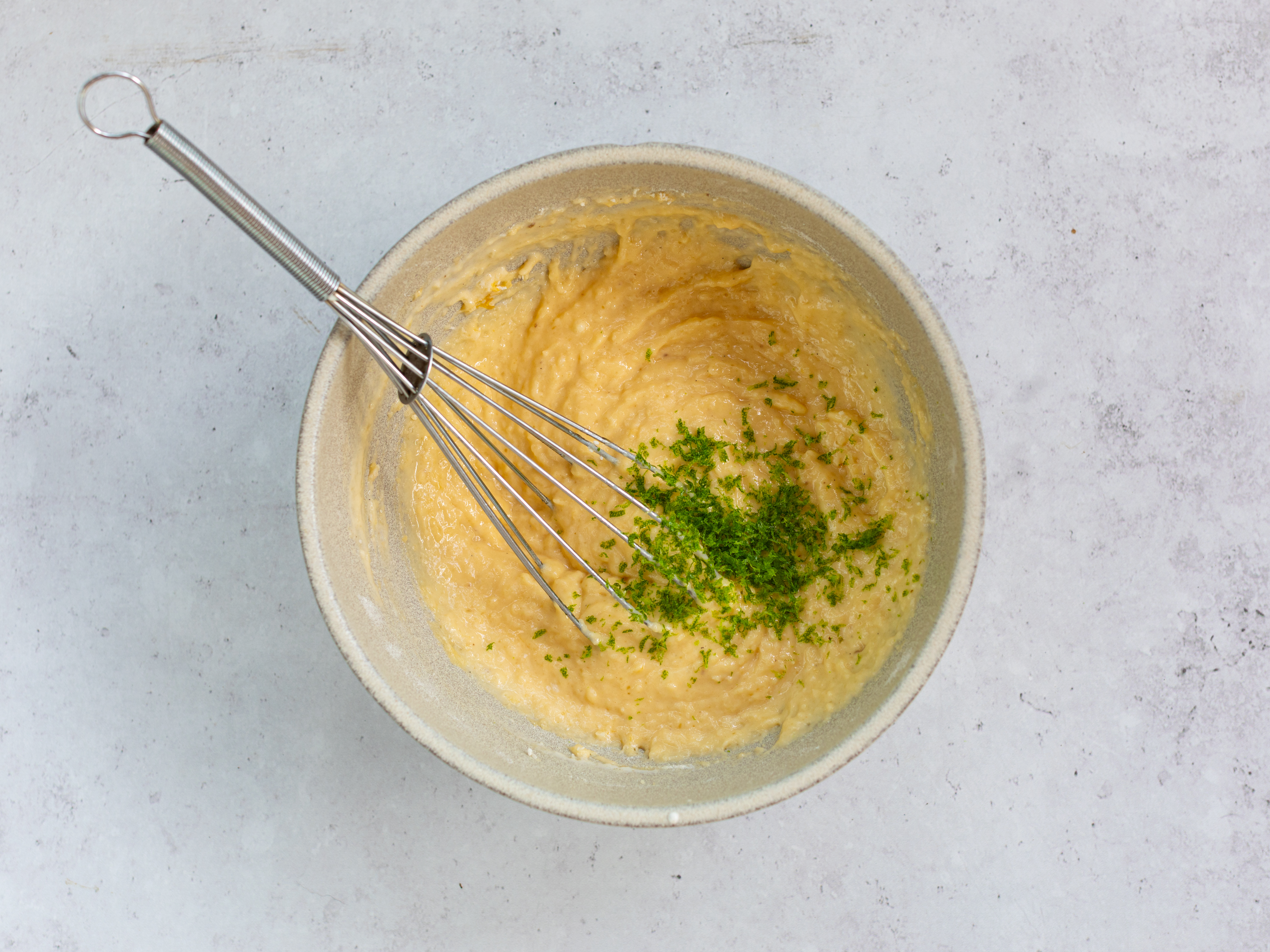 Schritt 3: Teig für Kokos-Limetten-Waffeln vorbereiten 