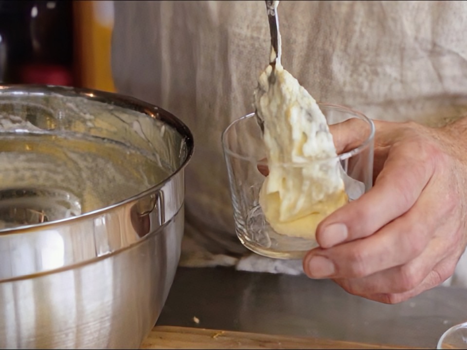 Schritt 3: Cremige Zitronen-Mousse fertigstellen