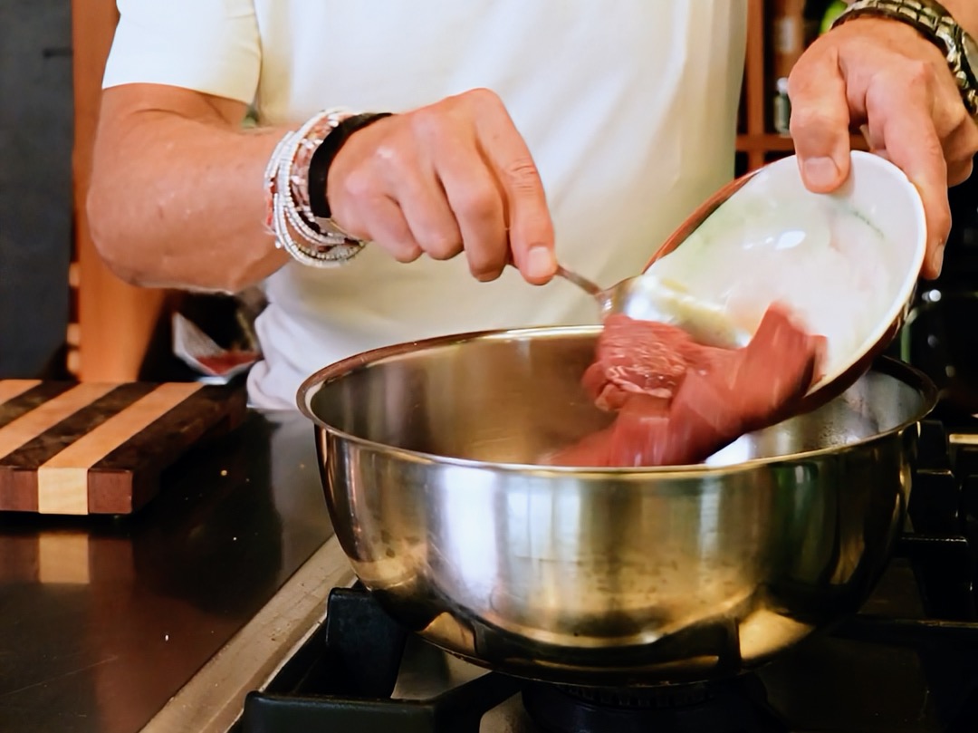 Schritt 1: Fleisch Ragu di Manzo anbraten