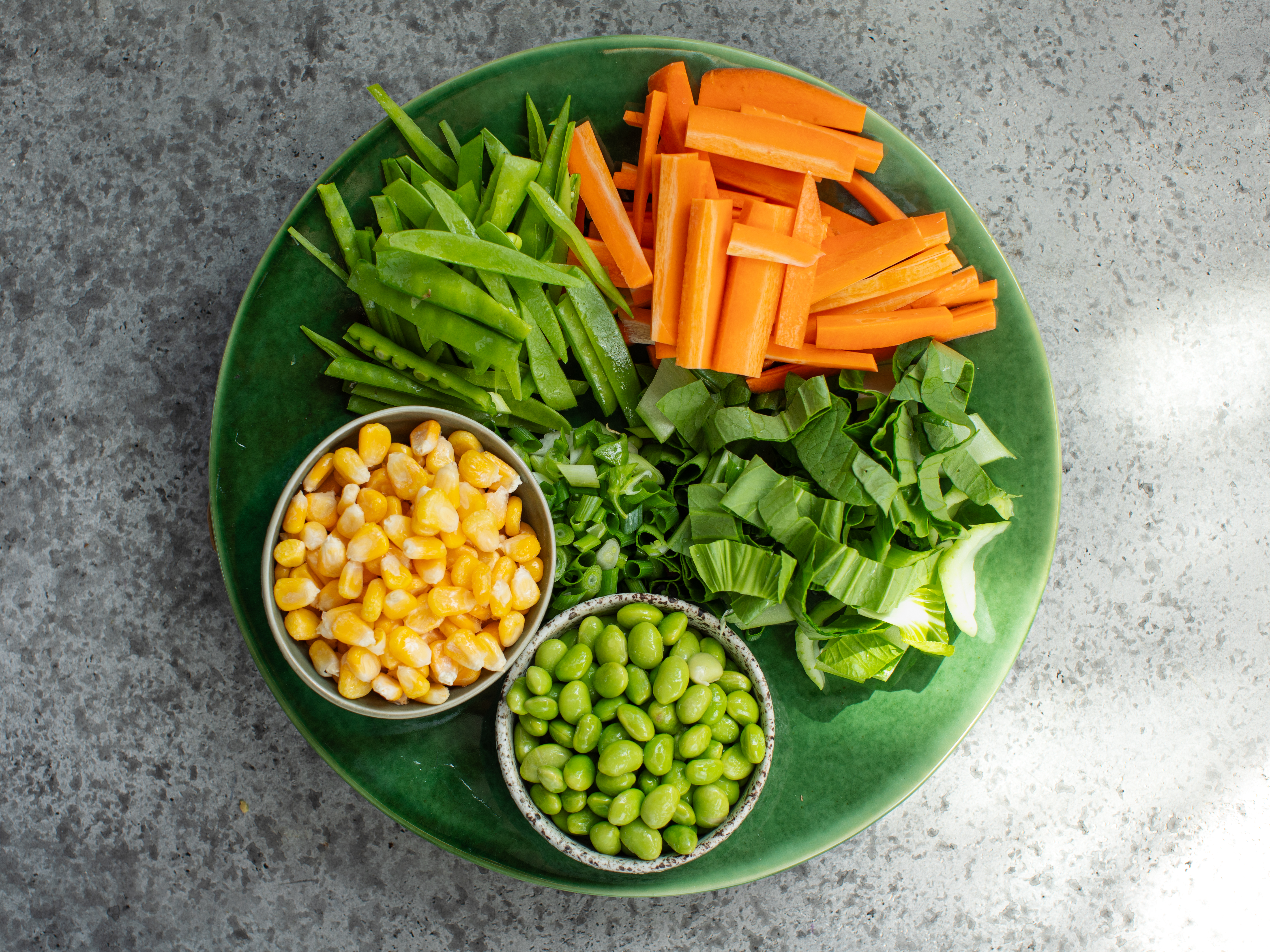 Schritt 3: Einlagen für Cremige Kokos-Ramen vorbereiten  