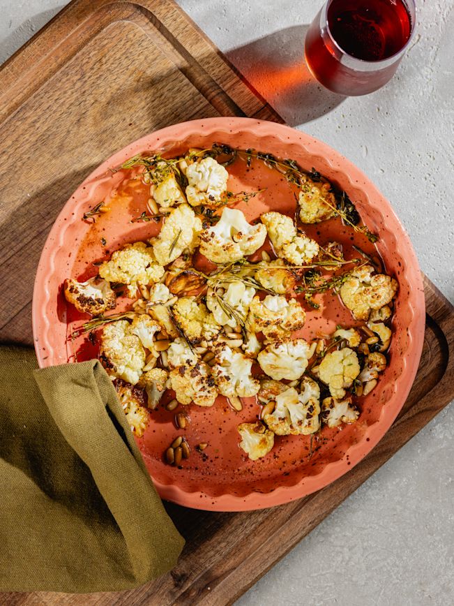 Gerösteter Blumenkohl mit Haselnüssen Rezept Gerösteter Blumenkohl mit Haselnüssen Rezept