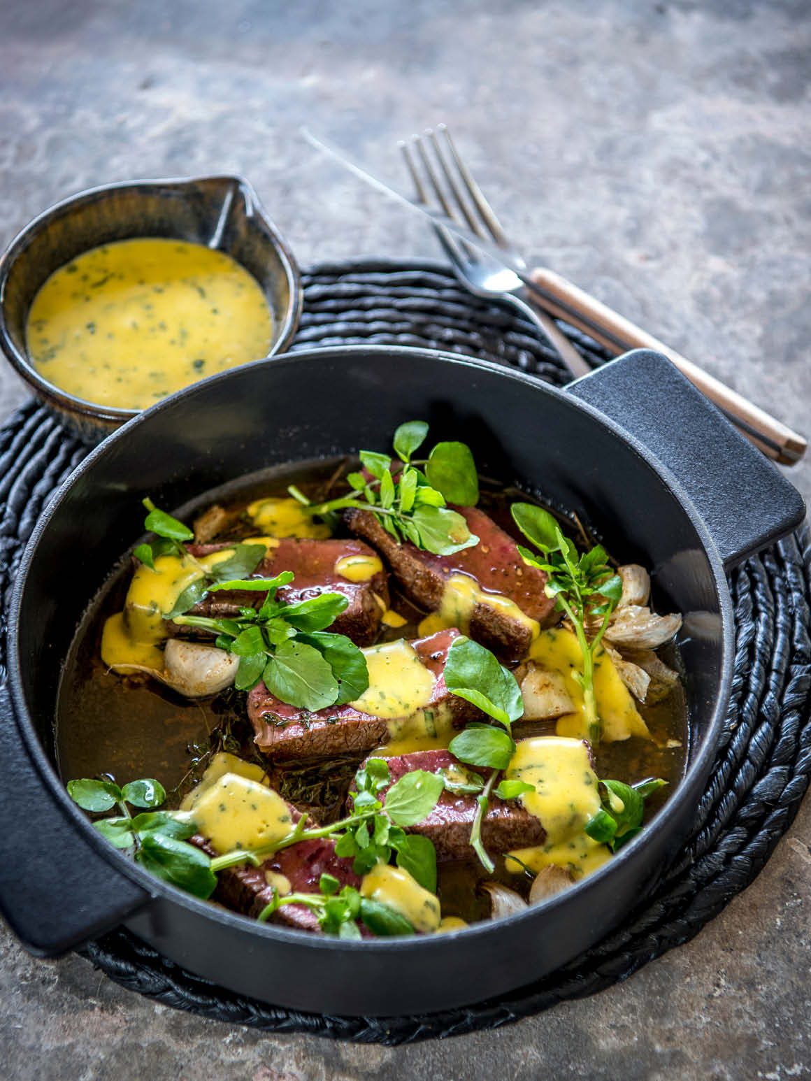 Rinderfilet, Brunnenkresse und Sauce Béarnaise Rezept