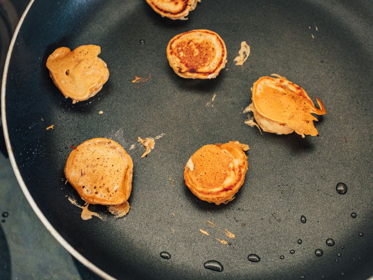 Schritt 3: Pancakes ausbacken und servieren