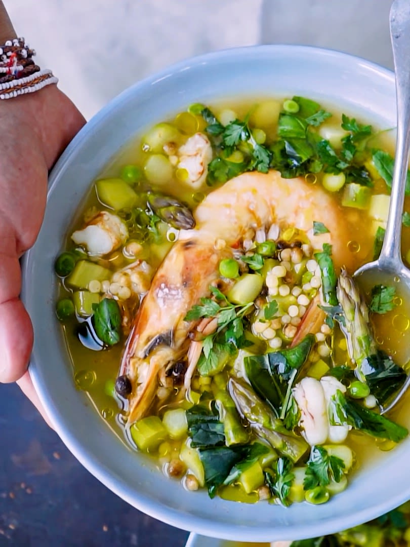 Fregola Sarda mit Spargeln und Erbsen  Rezept