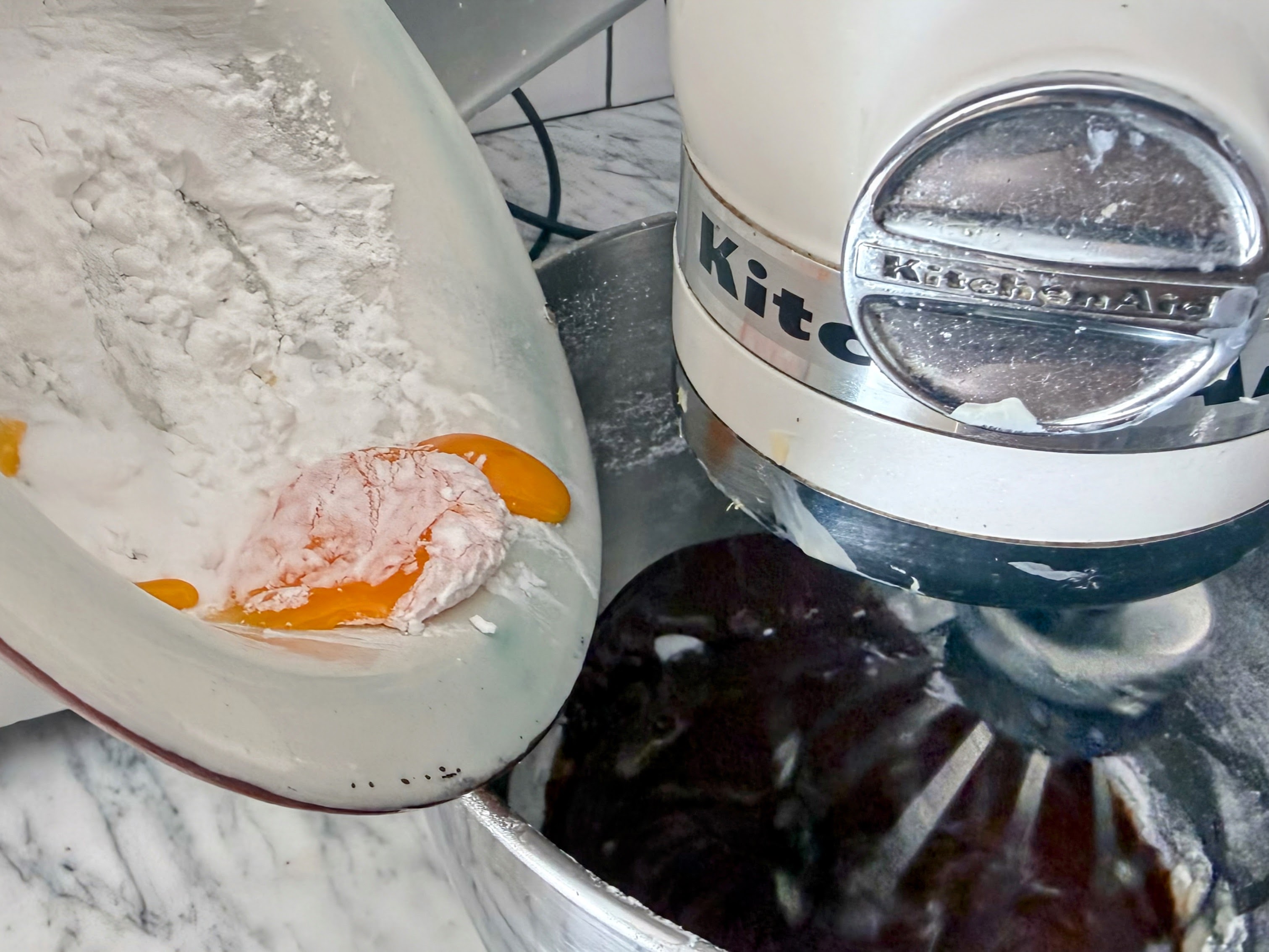 Schritt 1: Schokolade und Masse für Torta Tenerina vorbereiten 