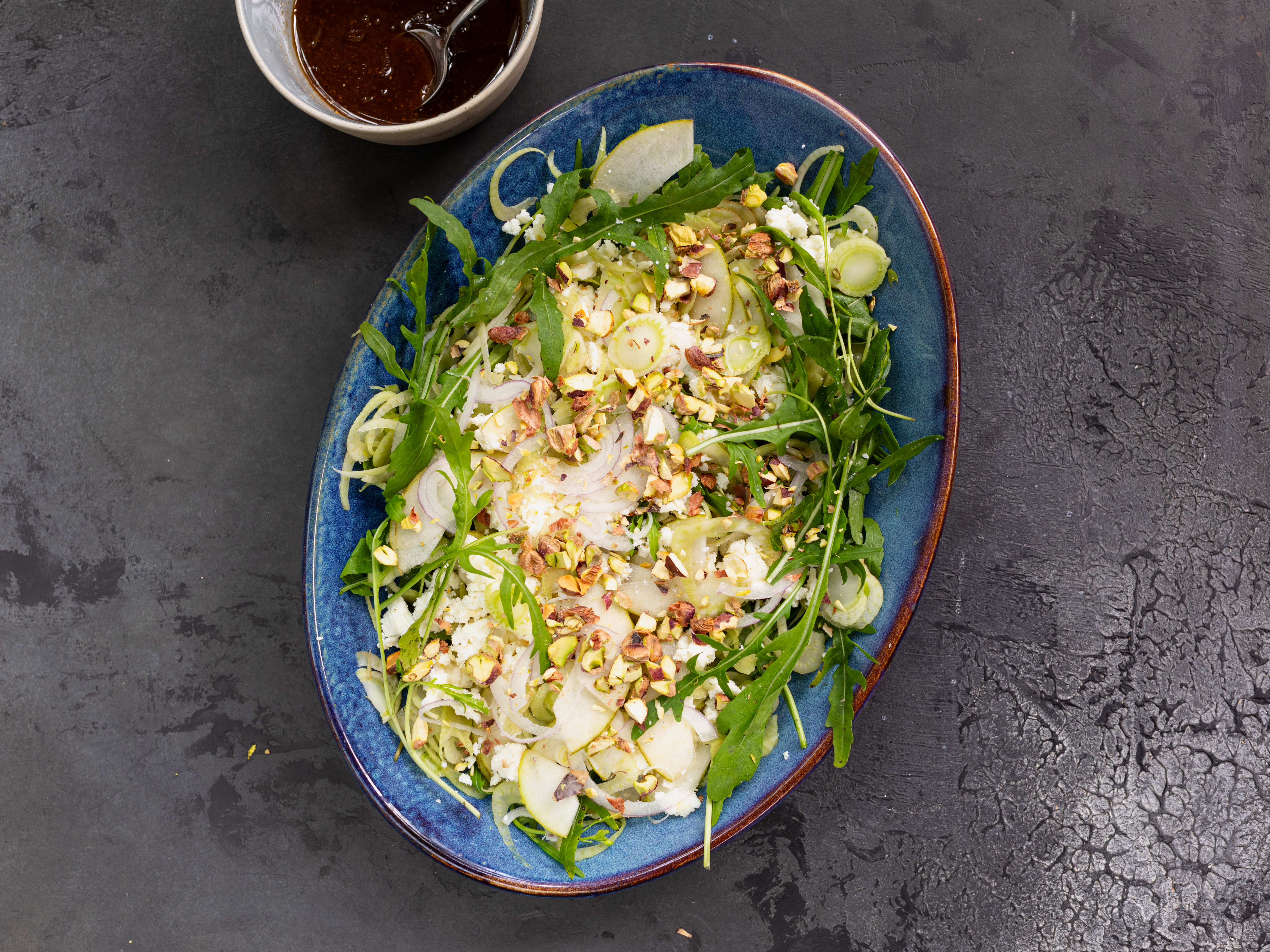 Schritt 4: Fenchel-Rucola Salat servieren und geniessen