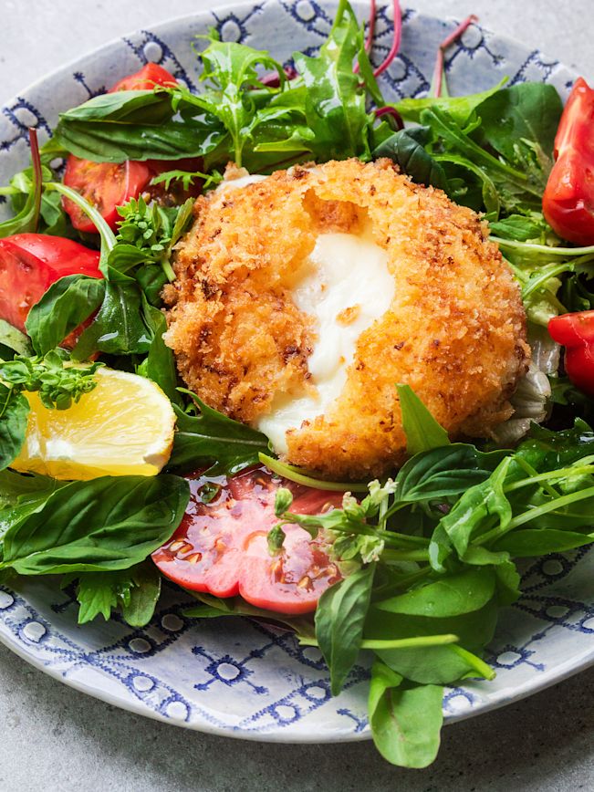 Panierter Mozzarella di bufala mit Rucola Rezept Panierter Mozzarella di bufala mit Rucola Rezept