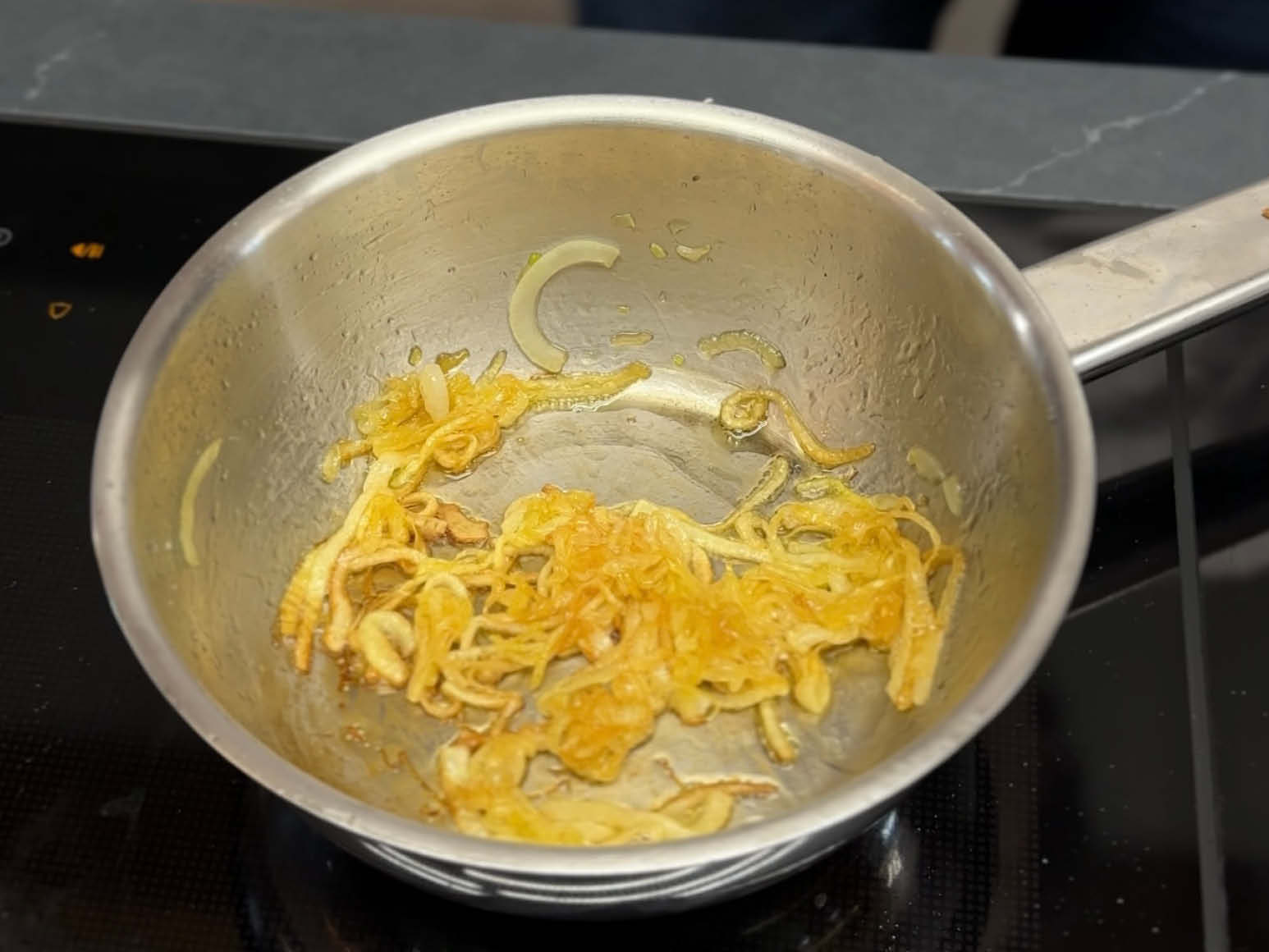 Step 5: Fertig karamellisierte Zwiebeln