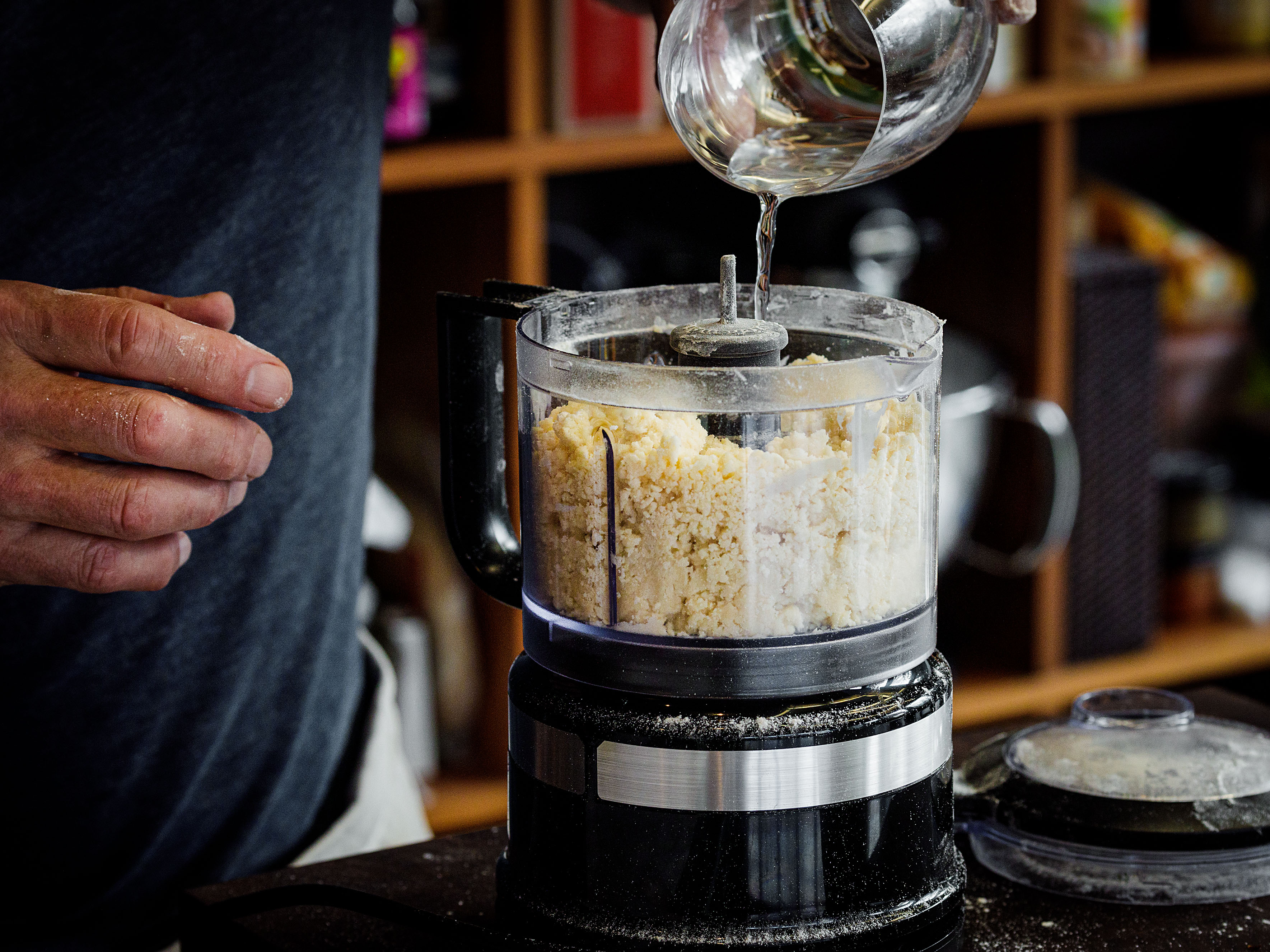 Schritt 1: Teig zubereiten und kühl stellen