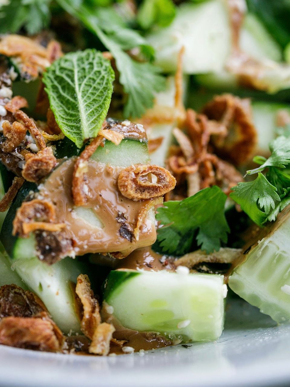 Gurken an Sesam Limetten Dressing Rezept