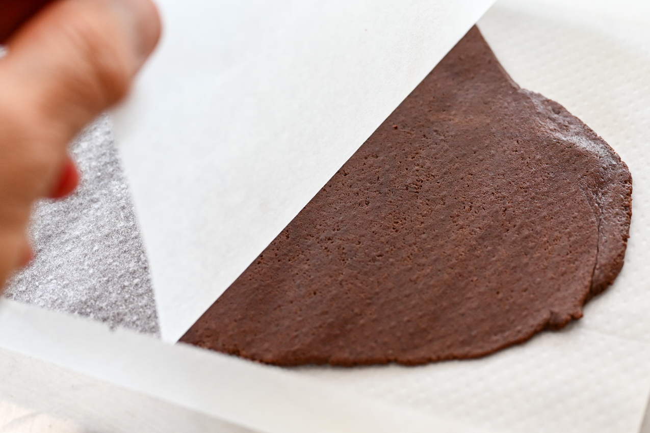 Schritt 1: Das obere Backpapier entfernen und zirka 15 Minuten backen