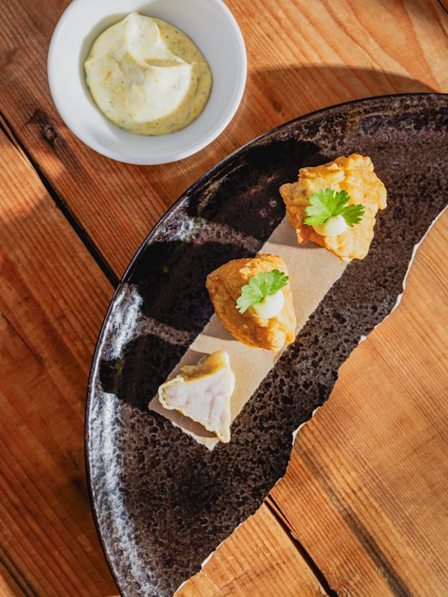 Gebackene Milken im Tempurateig mit Koriander-Gewürzmayonnaise Rezept Gebackene Milken im Tempurateig mit Koriander-Gewürzmayonnaise Rezept