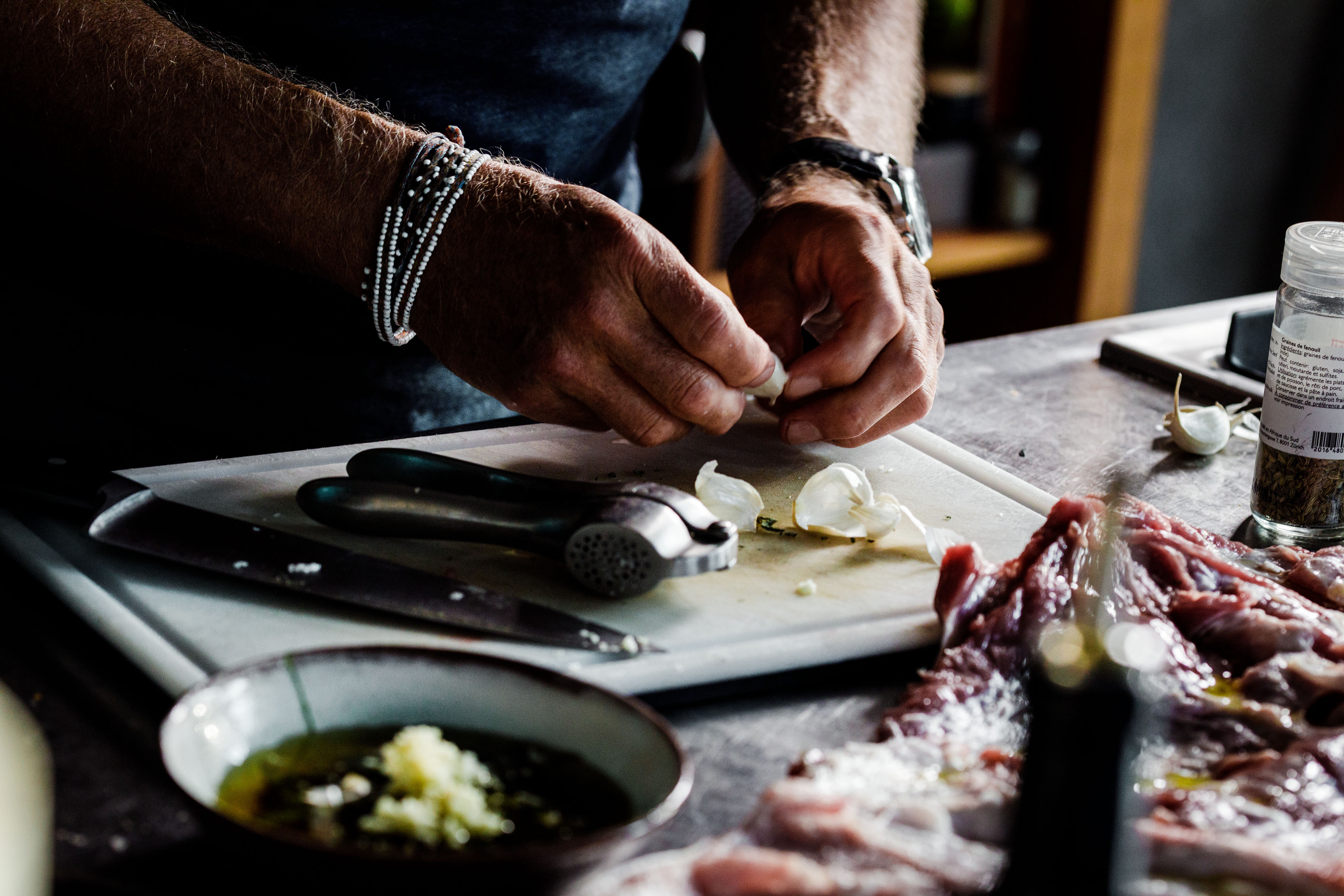 Schritt 3: Knoblauch vorbereiten