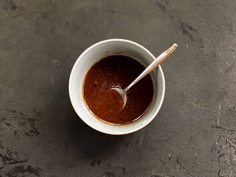 Schritt 2: Dressing für Fenchel-Rucola Salat zubereiten Schritt 2: Dressing für Fenchel-Rucola Salat zubereiten