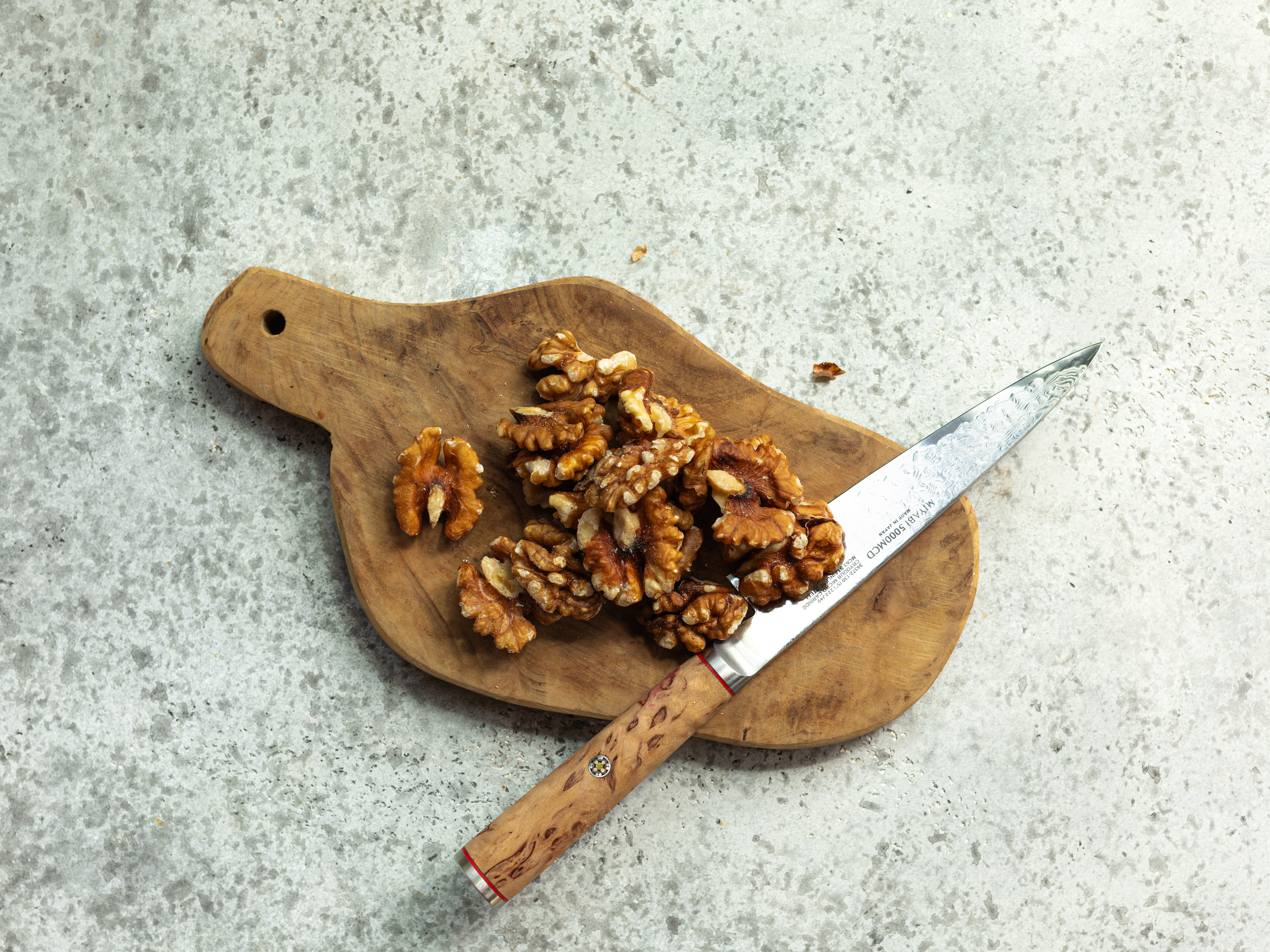 Schritt 1: Teig für Randen-Baumnuss-Brötli zubereiten 