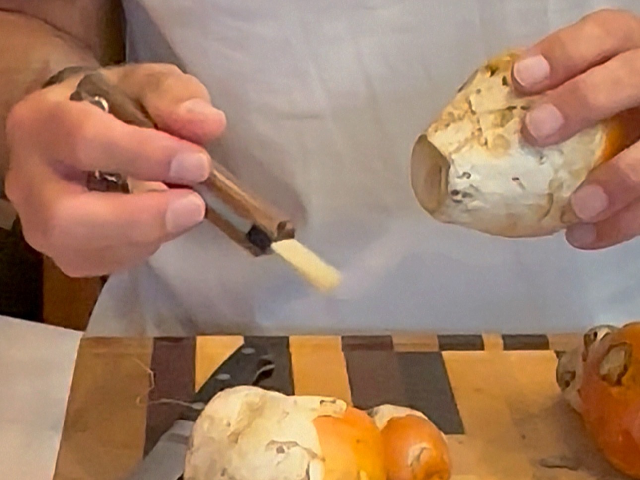 Schritt 2: Kaiserling-Carpaccio zubereiten