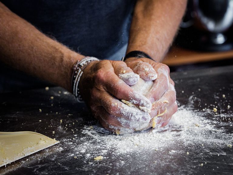 Schritt 1. Teig verkneten Schritt 1. Teig verkneten