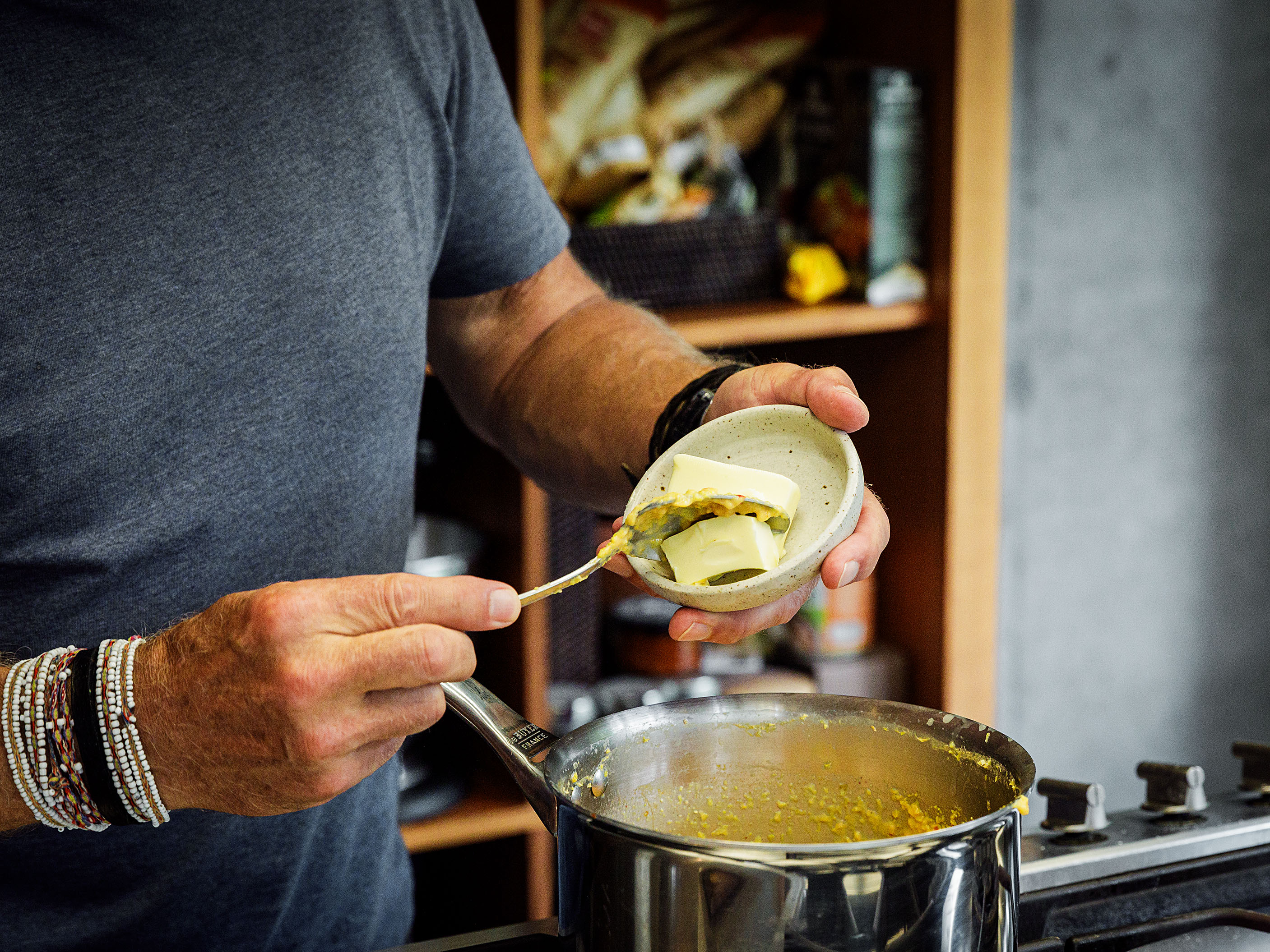 Schritt 2: Maispüree für Goldene Polenta mit Steinpilzen und Trüffeln kochen 