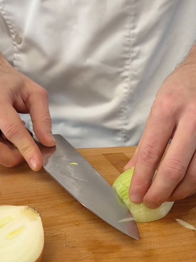 How_To_Zwiebeln_schneiden_einschneiden_Teaser2 How_To_Zwiebeln_schneiden_einschneiden_Teaser2