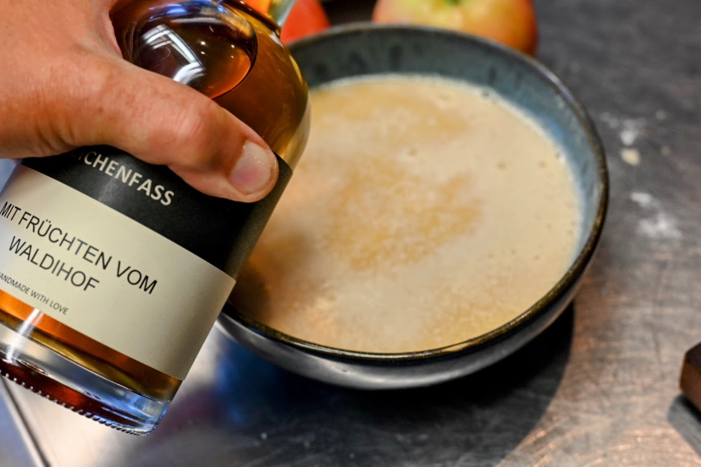 Schritt 1: Teigvorbereitung und Apfelvorbereitung für Apfelküchlein 