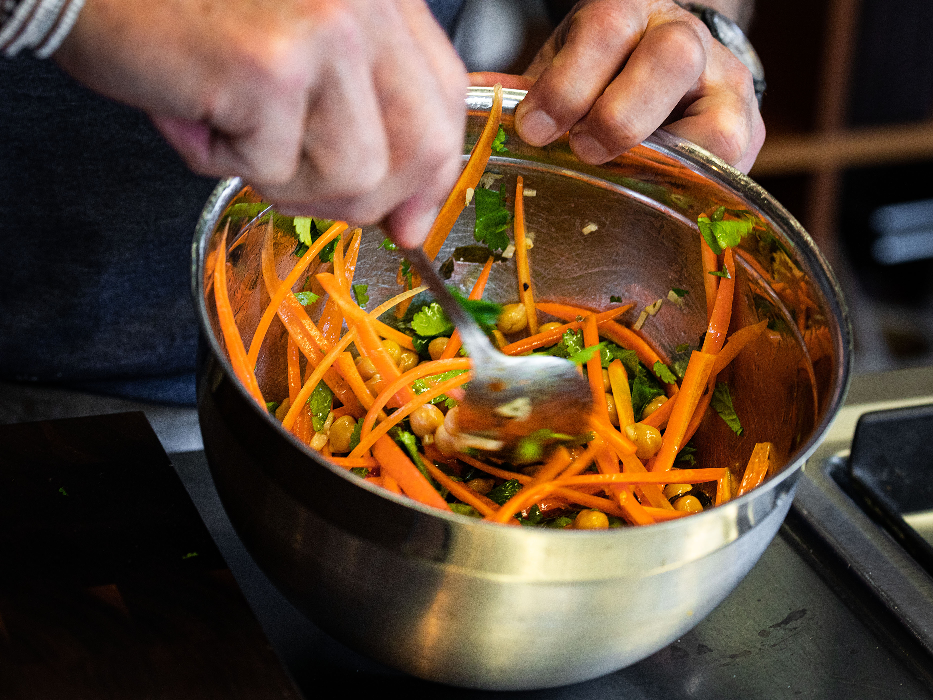 Schritt 2: Salat zubereiten