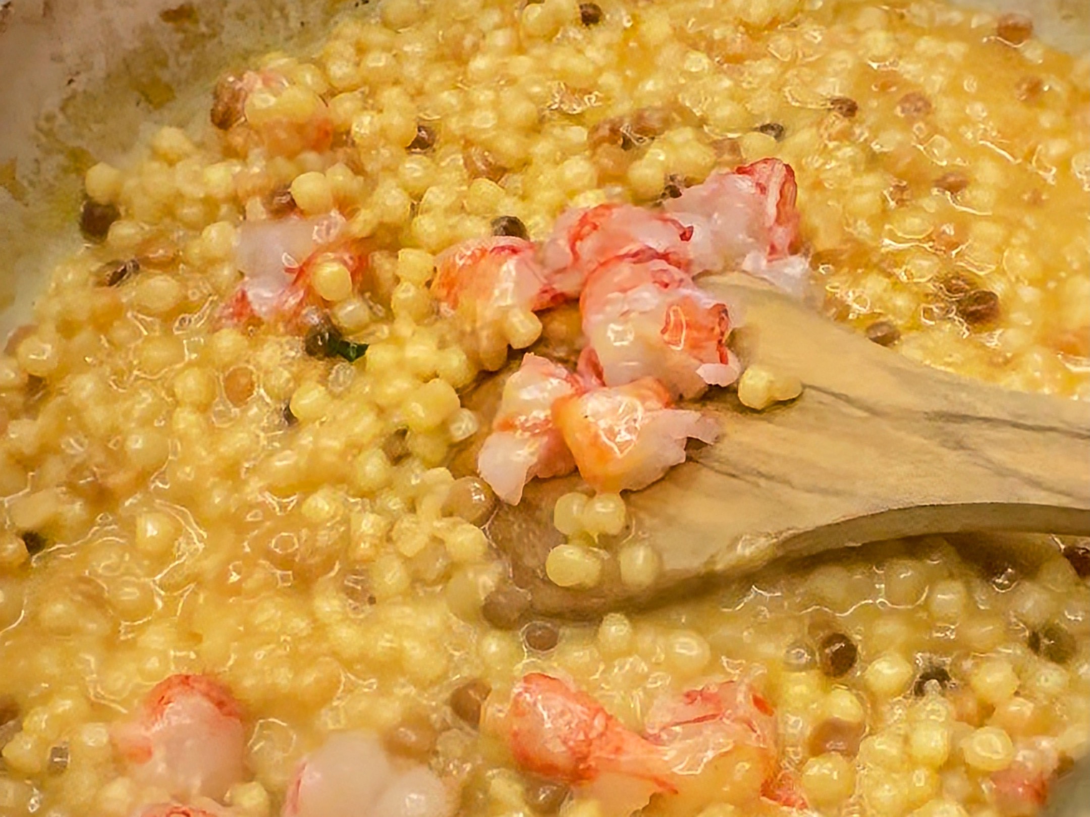 Schritt 2: Fregola mit Hummer-Bouillon kochen