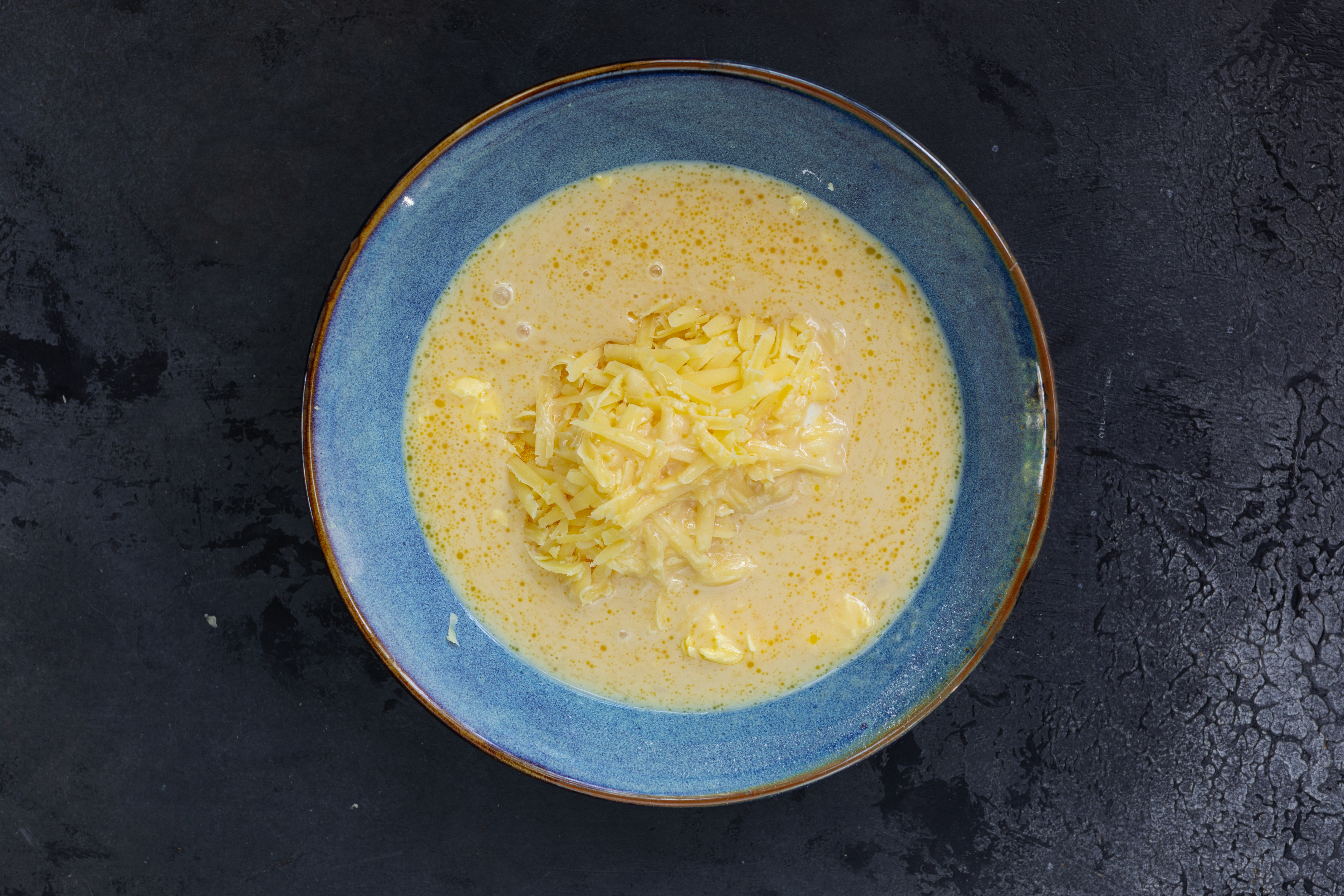 Schritt 2: Teig für Mais Käse Muffins zubereiten 