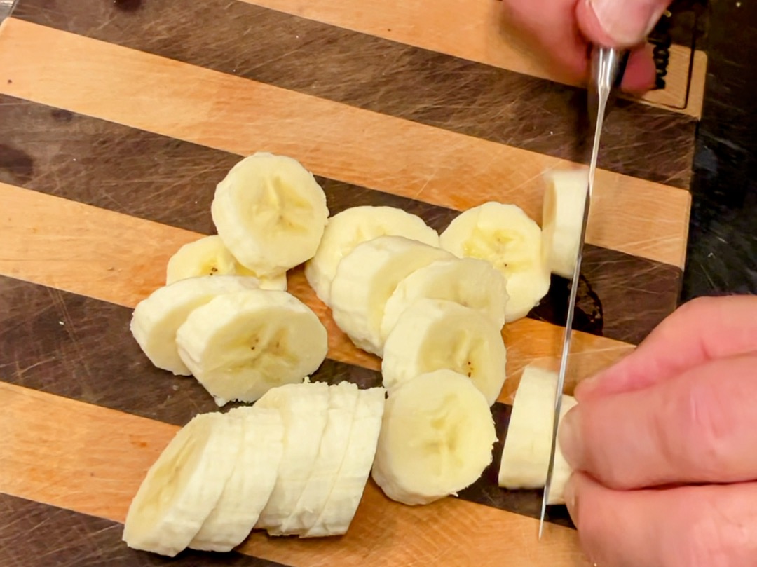 Schritt 2: Schichten des Bananen-Pudding-Desserts 