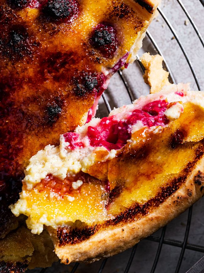 Vanille-Himbeer Crème brûlée Tartelettes Rezept Vanille-Himbeer Crème brûlée Tartelettes Rezept