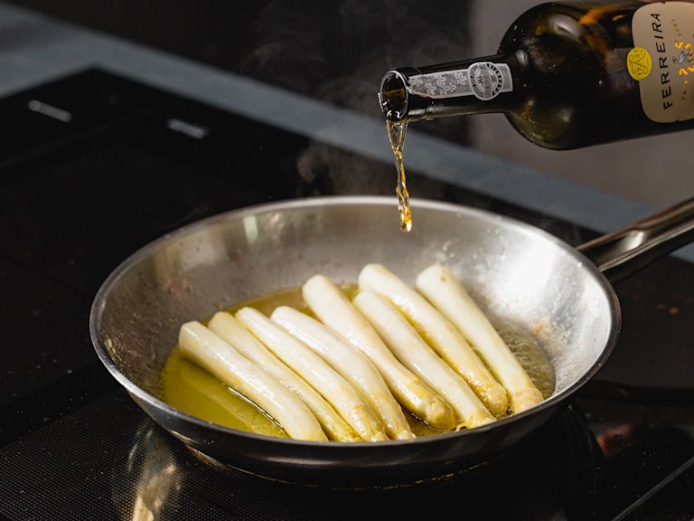 Schritt 2: Glasierte weisse Spargeln zubereiten Schritt 2: Glasierte weisse Spargeln zubereiten