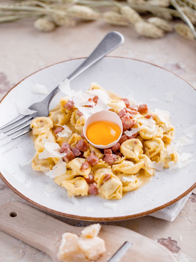 Tortellini al Carbonara Rezept Tortellini al Carbonara Rezept