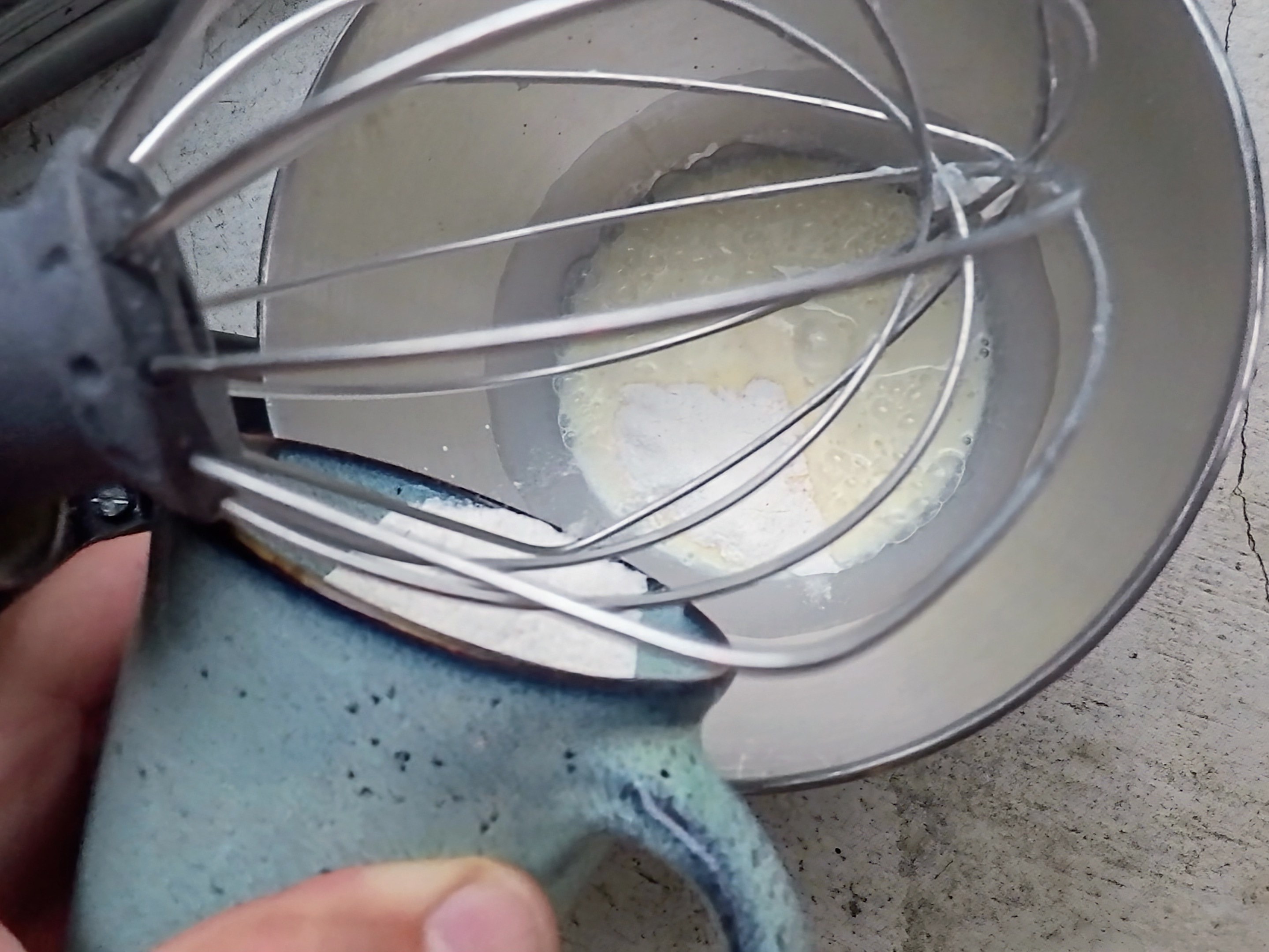 Schritt 1: Zubereitung der Puddingcreme für Bananen Pudding Magnolia 