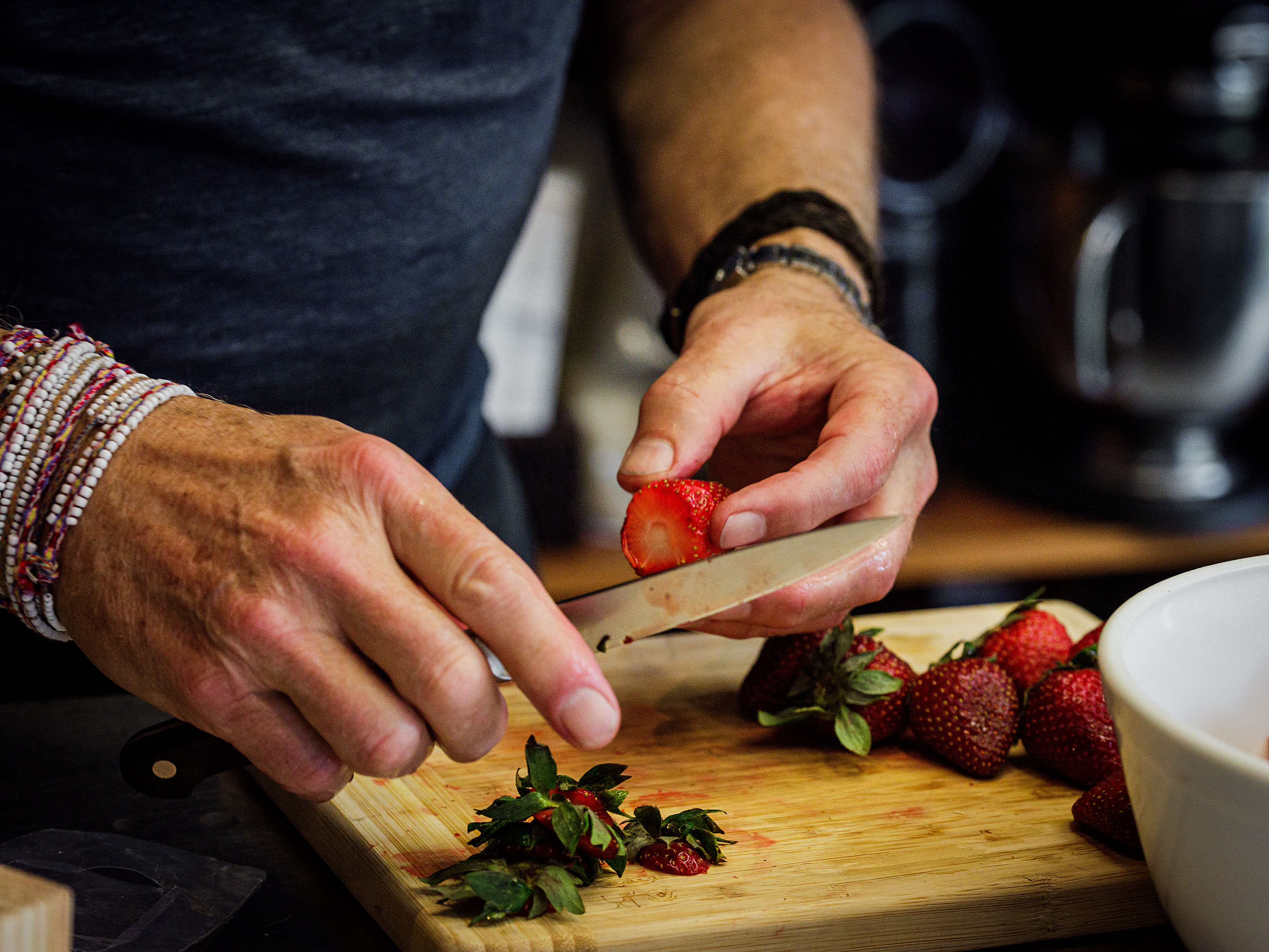 Schritt 2: Erdbeeren vorbereiten