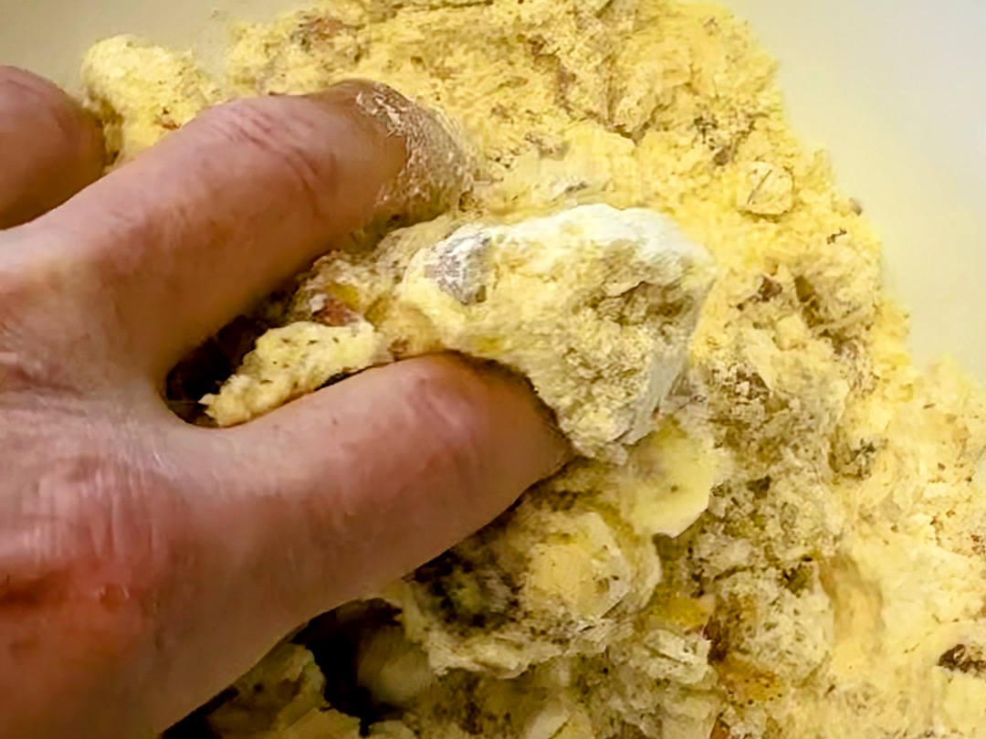 Schritt 2: Teig für Sbrisolona – Italienischer Mandelkuchen formen und backen 