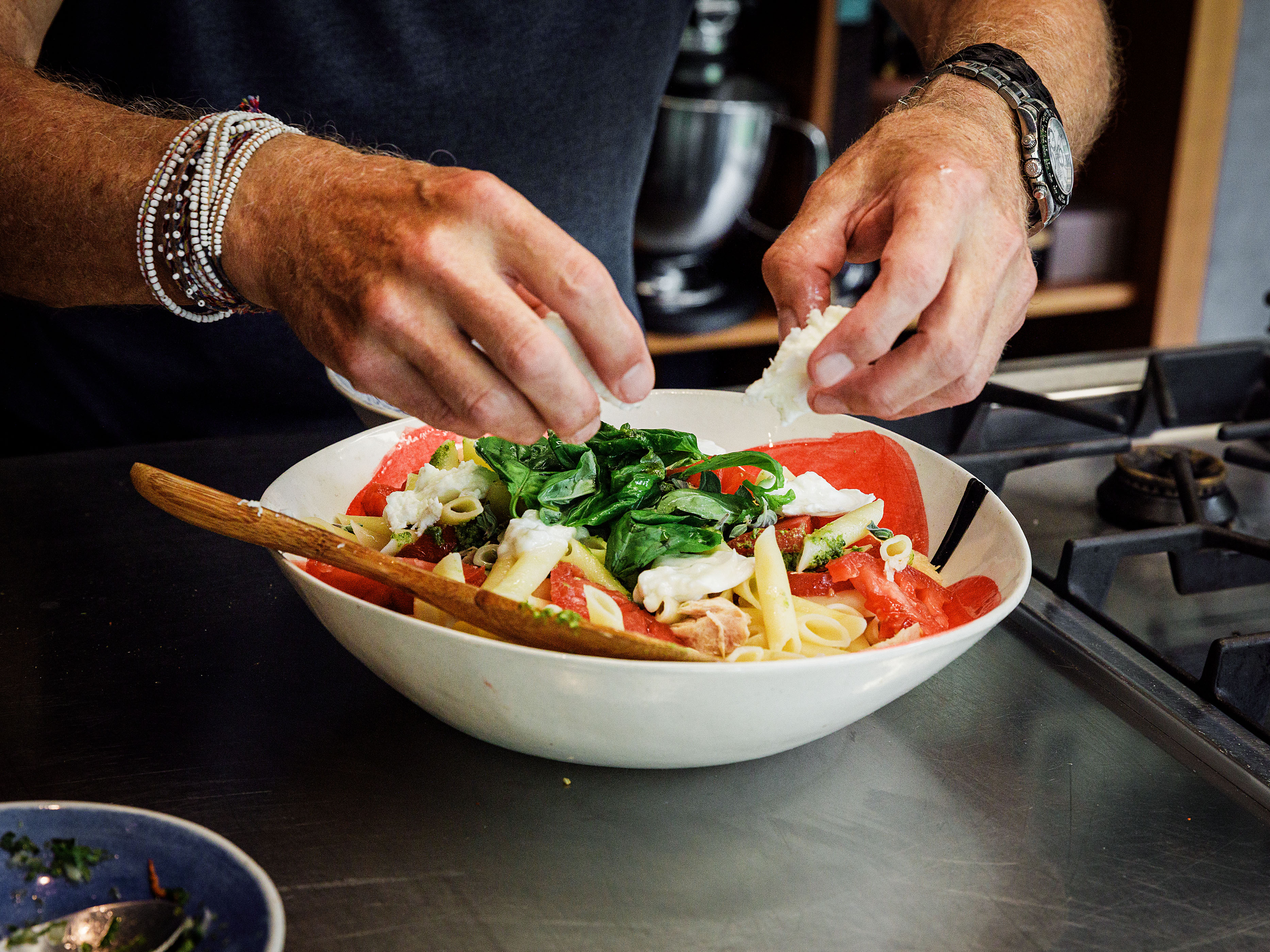 Schritt 3: Sommerlicher Pasta-Salat fertigstellen