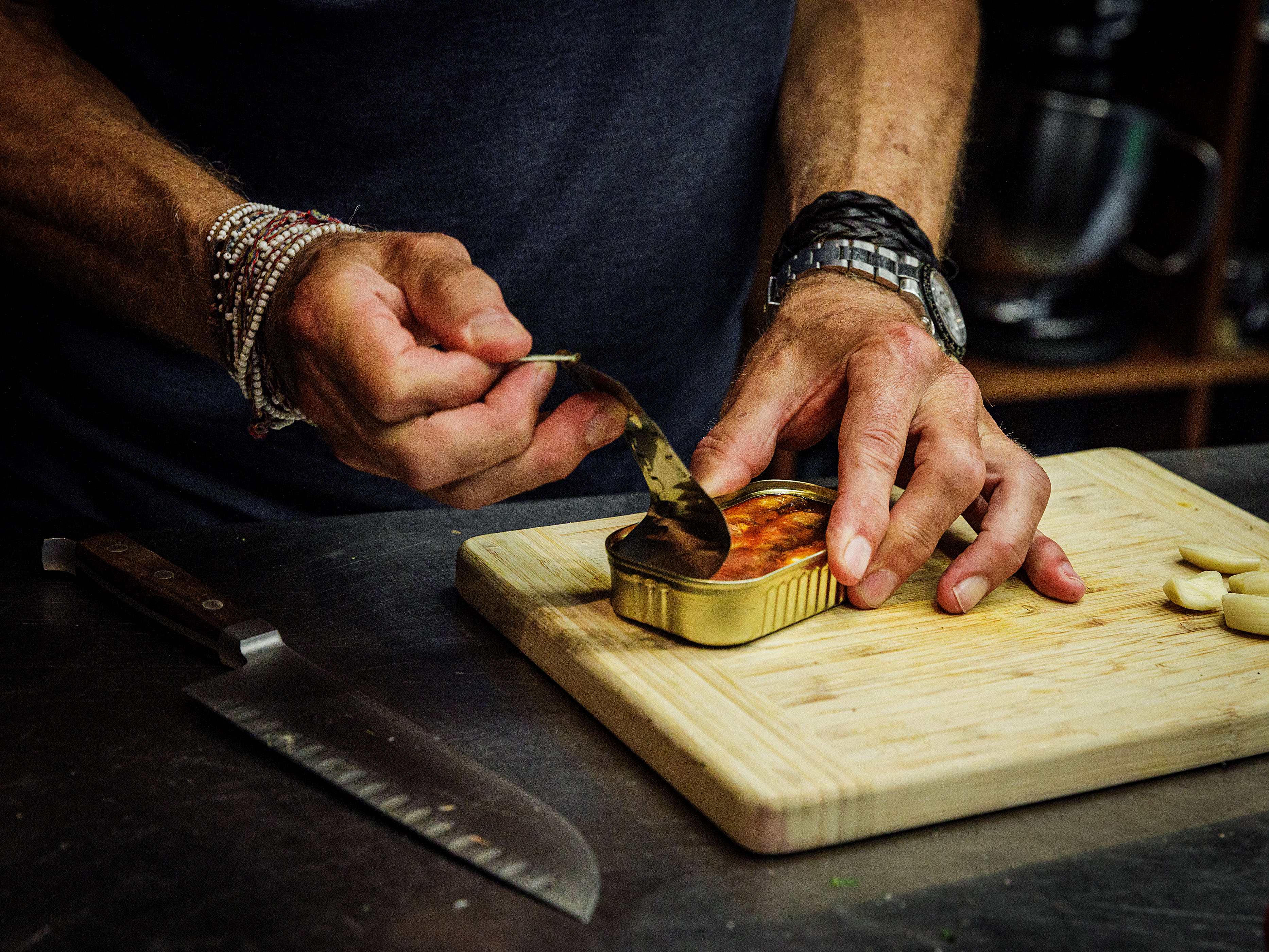 Schritt 2: Sardinendose öffnen